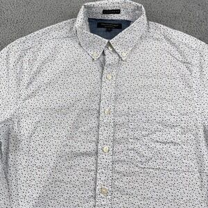 Banana Republic Shirt Mens Small White Fish Print Short Sleeve Button Down